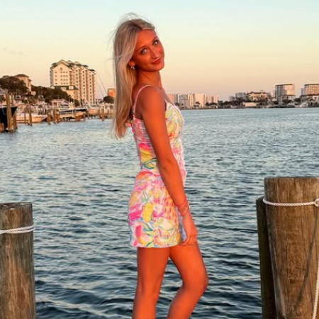 When she is not recording videos, Eden enjoys discovering fashion, beauty, and emerging lifestyle trends. 